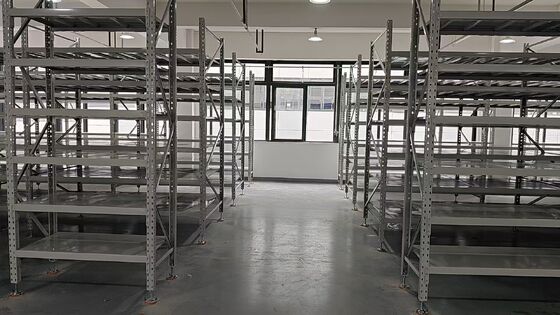 Αγορά Η CTU και η AMR ενσωματώθηκαν στο σύστημα μέτριας φόρτωσης με έξυπνη υποδομή αποθήκευσης για αυτοματοποιημένη εξυπηρέτηση διαδικτυακή κατασκευή
