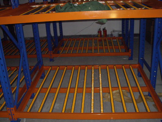 Αγορά Διευθετήσιμο υψηλής πυκνότητας διασπασμένο ράφι ροής χαρτοκιβωτίων καθήκοντος περίπτωσης ελαφρύ με το πολυ επίπεδο διαδικτυακή κατασκευή